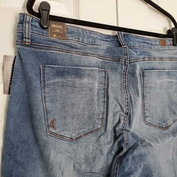 NEW Kut From Kloth Abigail Crop Straight Leg Jeans - Picture 5 of 14